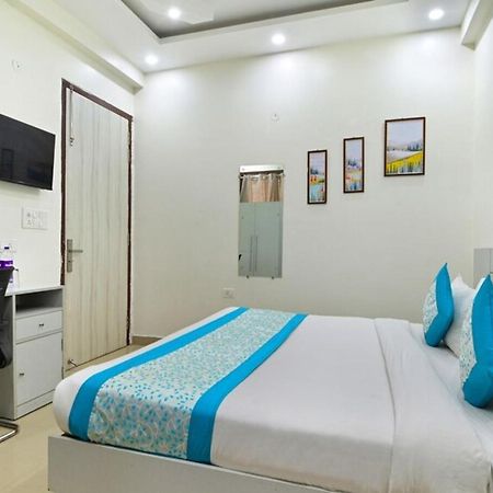 Hotel The Vertigo By Boom Rooms Noida Eksteriør bilde