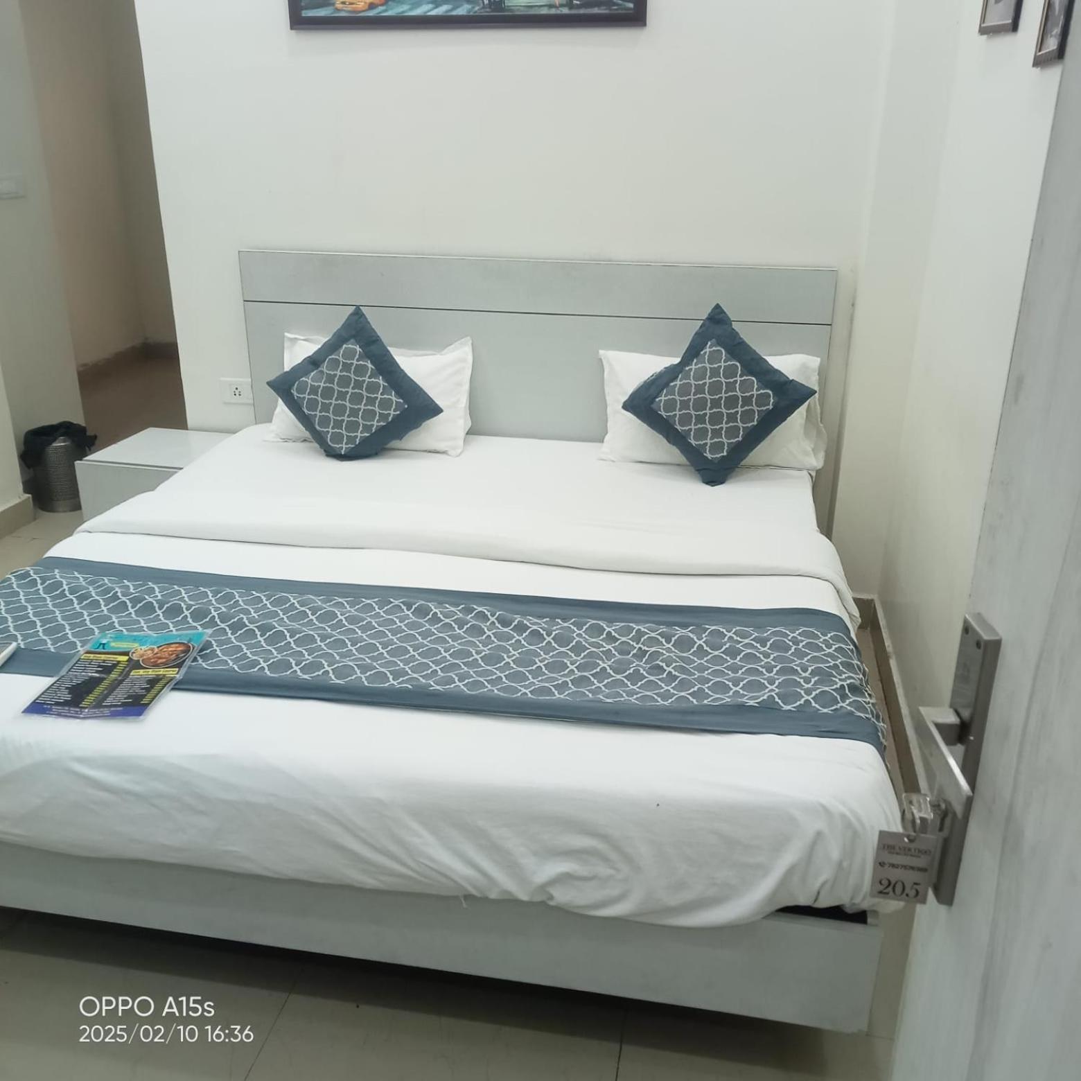 Hotel The Vertigo By Boom Rooms Noida Eksteriør bilde