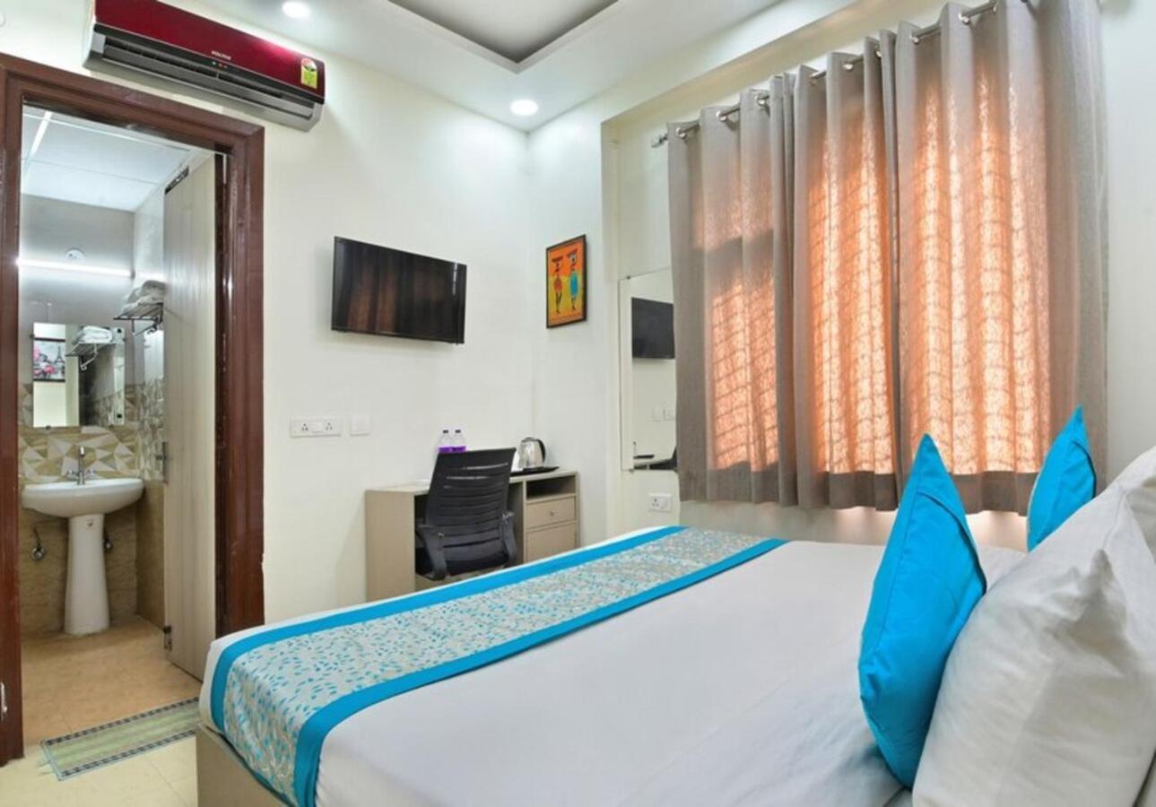 Hotel The Vertigo By Boom Rooms Noida Eksteriør bilde